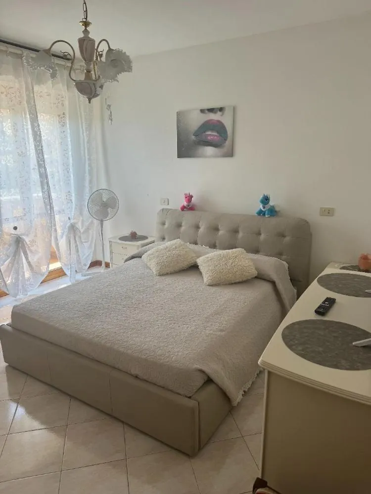 Bellissima Stanza Con Parcheggio Gratuito Apartment Cinquale